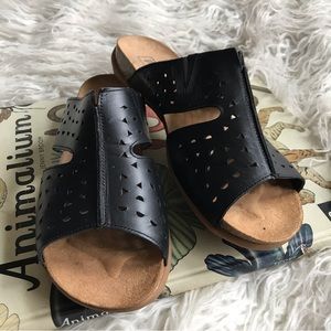 Propet Women's Fionna‎ Leather Comfort Slide Sandals